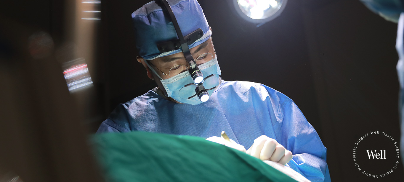 수술 중인 원장님